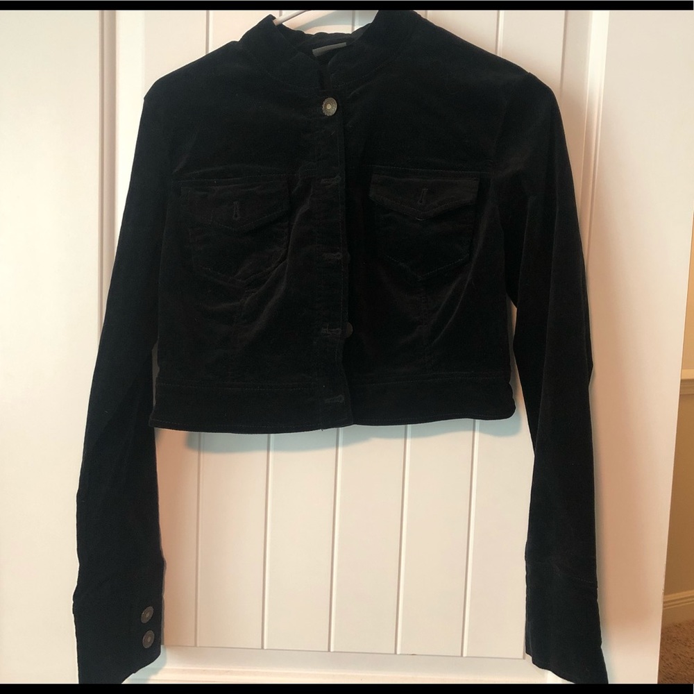 Copper key, black crop jacket